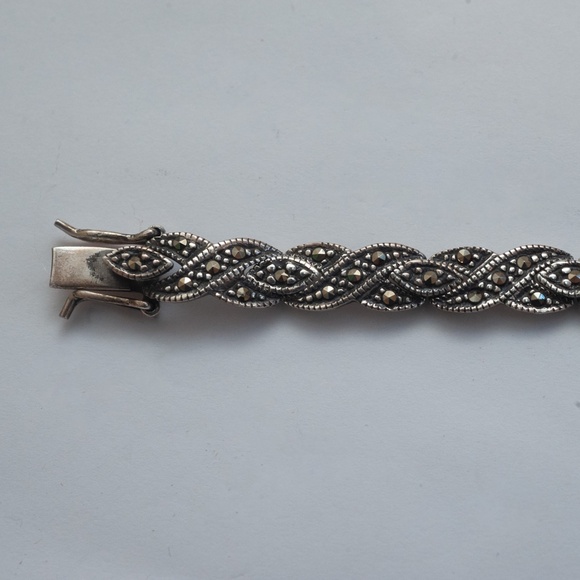 Vintage Sterling Silver and Marcasite Link Bracelet 7.5" - Picture 4 of 7
